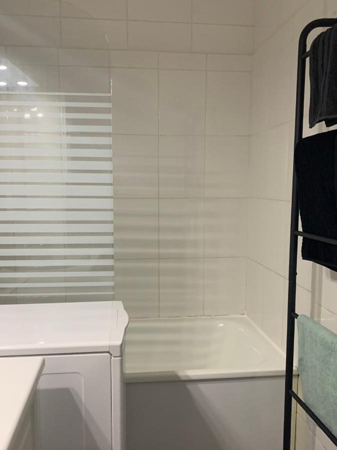 Joli Appartement En Plein Centre Libourne Exterior photo